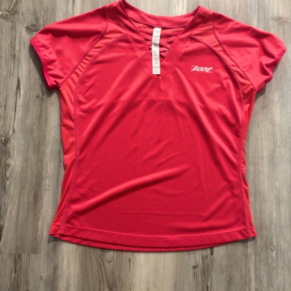 Zoot Women's Vibrant Red Short Sleeve Tee - Picture 1 of 7